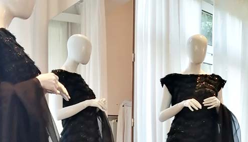 ihr-besuch-bei-uns_rathmann-couture-767 Schaufensterpuppen im Maßgeschneiderten Dress vor dem Spiegel