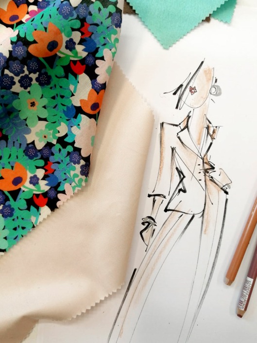 Sommeranzug aus elastischem Baumwollsatin – Modeskizze by Rathmann Couture Maßanfertigung Sommeranzug aus elastischem Baumwollsatin, geschlossen mit Druckknöpfen